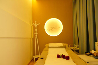 南京鼓楼日式指压的寂静美学：在按压中听见雪落的声音